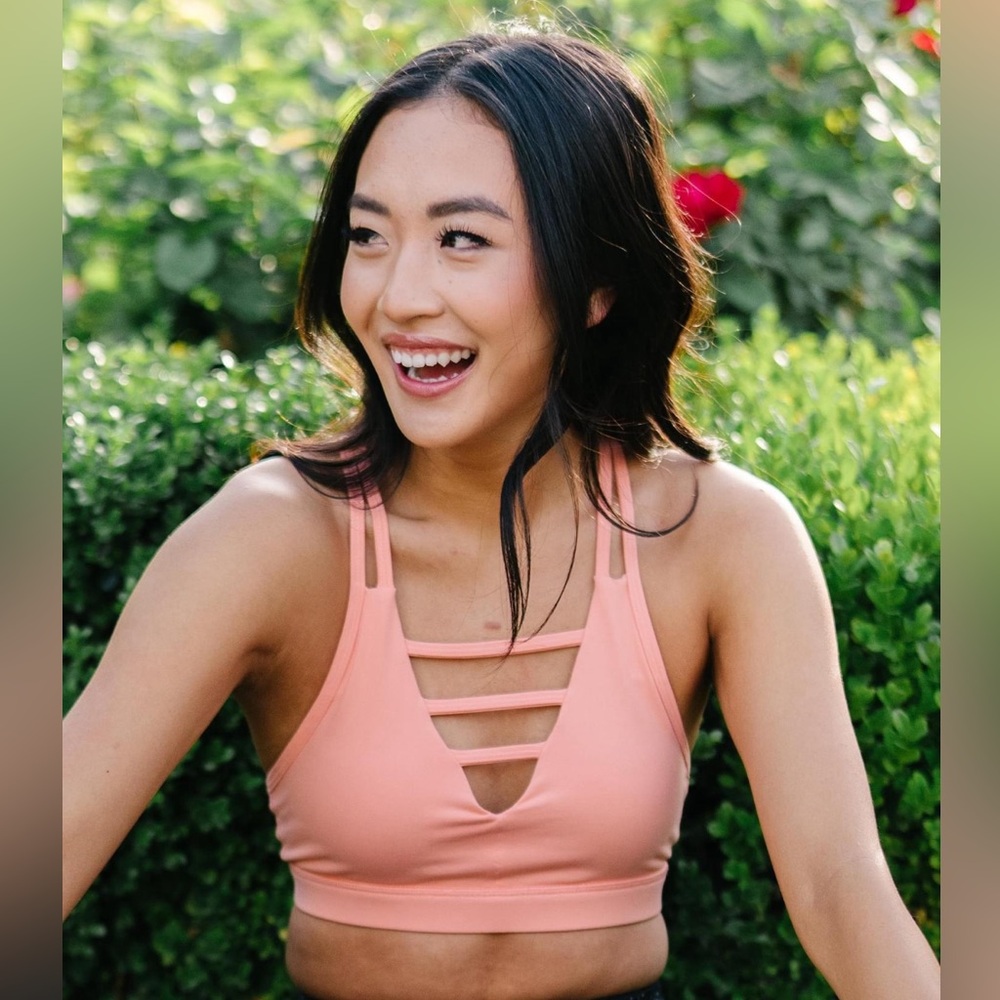 🌙Zyia Peach Grid Bra, size large
